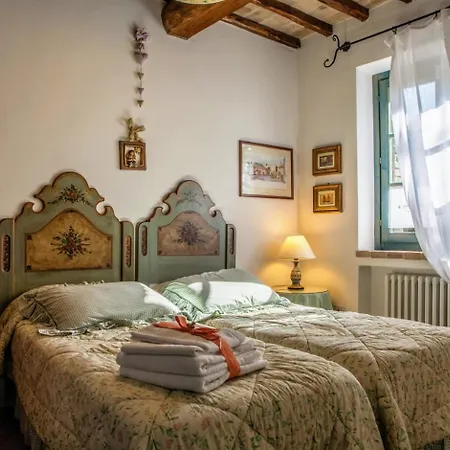 Sleeps 4 Air Con Wifi بيت للعطل *