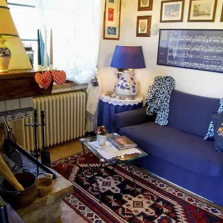 Sleeps 4 Air Con Wifi Holiday home *